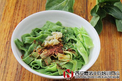 陜西正宗的菠菜面培訓(xùn)好吃嗎_菠菜面是怎么做出來(lái)的